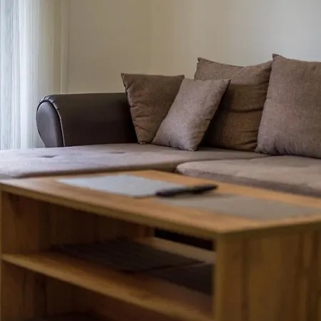 Pekovic, Pine Trees View With Big Balcony In The Center Of Zlatibor! Apartment Zlatibor