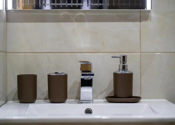 Pekovic, Pine Trees View With Big Balcony In The Center Of Zlatibor! アパート ズラティボール